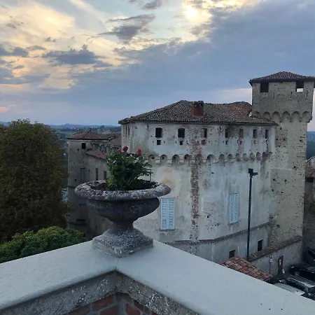Oasi Castello Di Nel Monferrato *