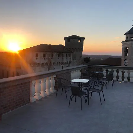 Oasi Castello Di Nel Monferrato *