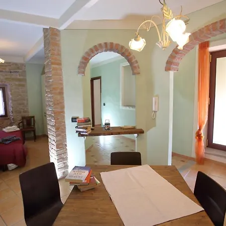Apartment Oasi Castello Di Nel Monferrato *