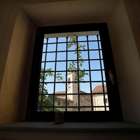 Oasi Castello Di Nel Monferrato